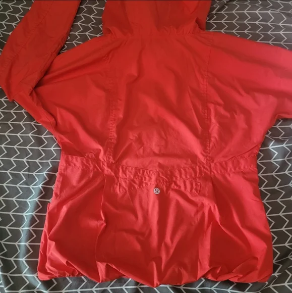 Lululemon jacket,Hooded Spring/Fall Lined - Picture 12 of 13